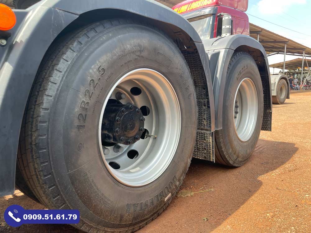 Giá xe đầu kéo FAW 2 cầu JH6 (460HP) nhập khẩu